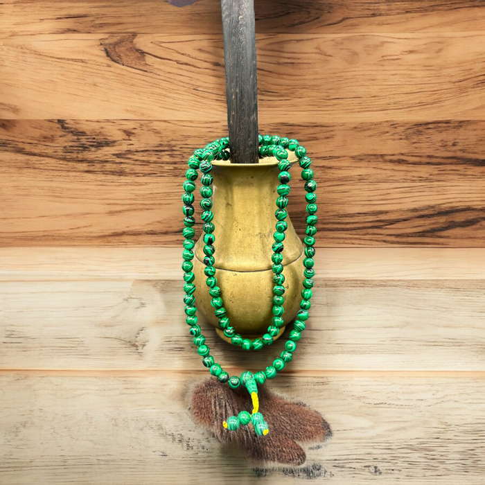 Mala 108 grani con malachite